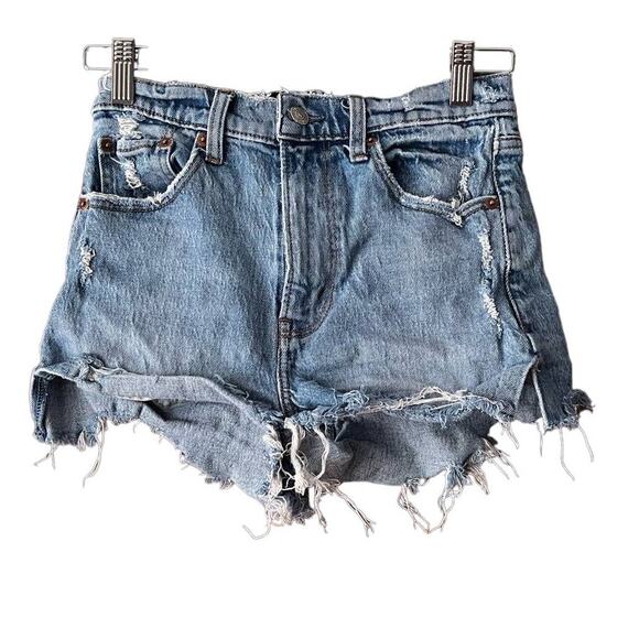 Abercrombie & Fitch Women's The Mom Short High Rise Distressed Blue Size 24/00 - Picture 1 of 9